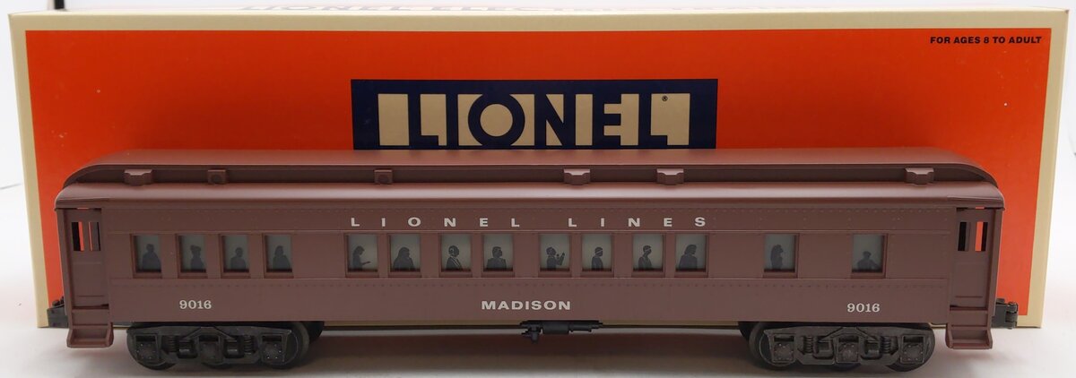 Lionel 6-19016 O Gauge Lionel Lines Madison Passenger Car #9016 EX/Box