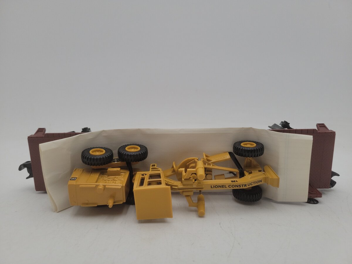 Lionel 6-16934 O Gauge Pennsylvania Flatcar w/Ertl Road Grader EX/Box