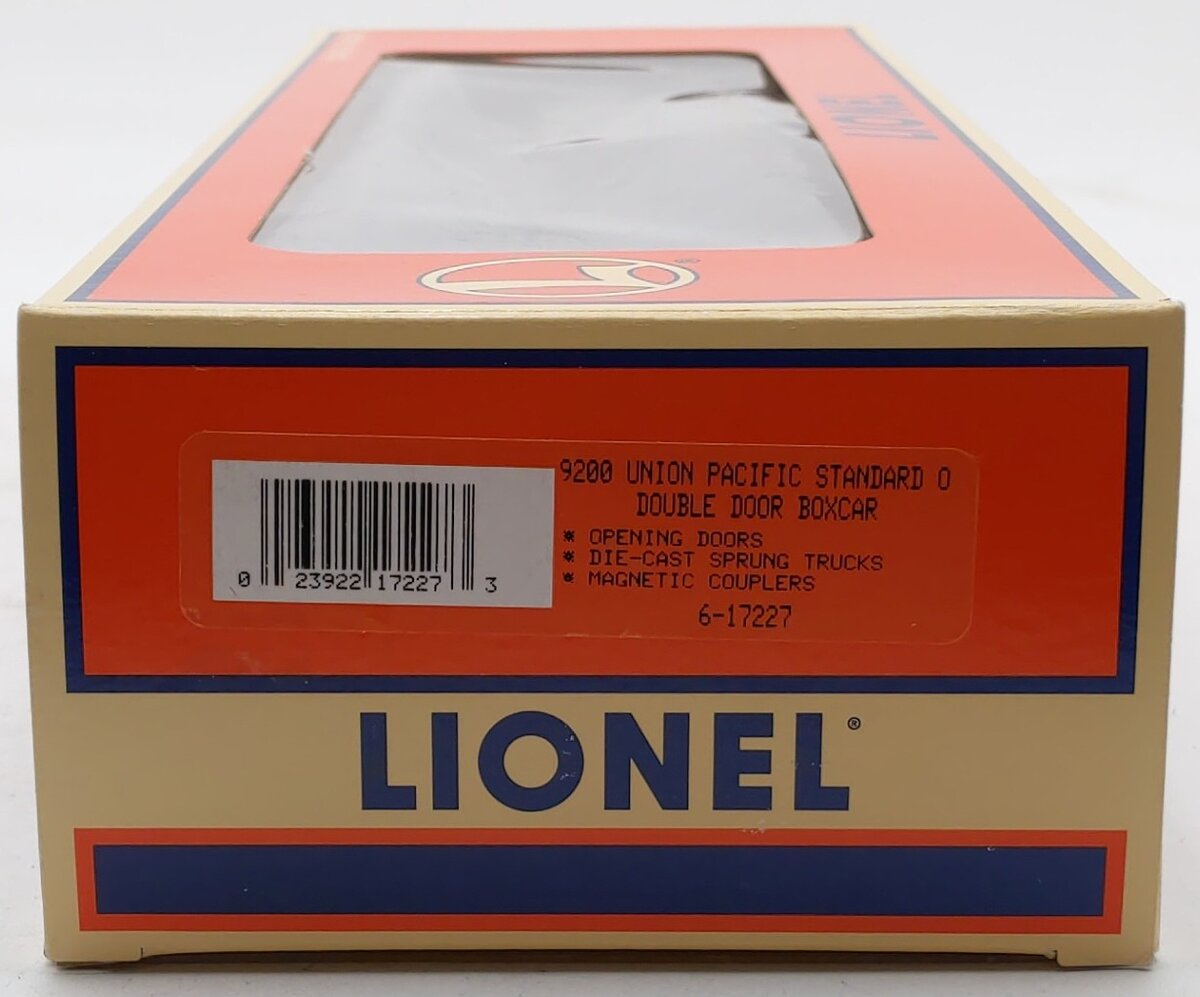 Lionel 6-17227 O Gauge Union Pacific Double Door Standard Boxcar #9200 EX/Box