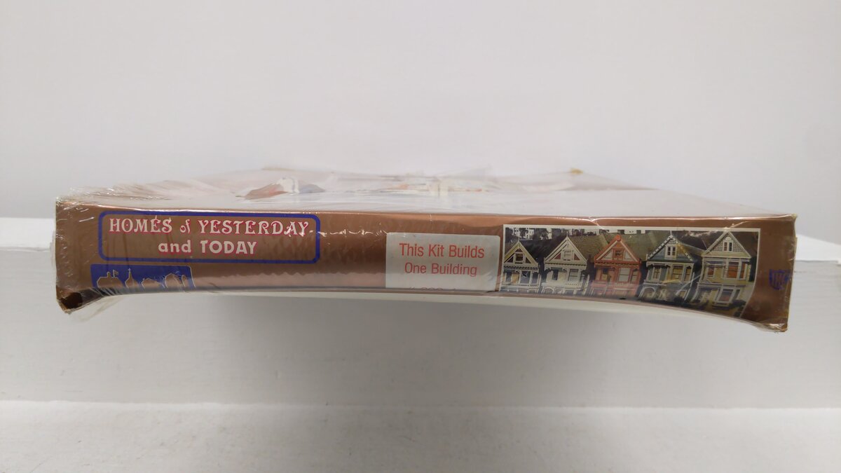 IHC 300-1 O Scale Homes of Yesterday and Today Victorian Row House Building Kit NIB