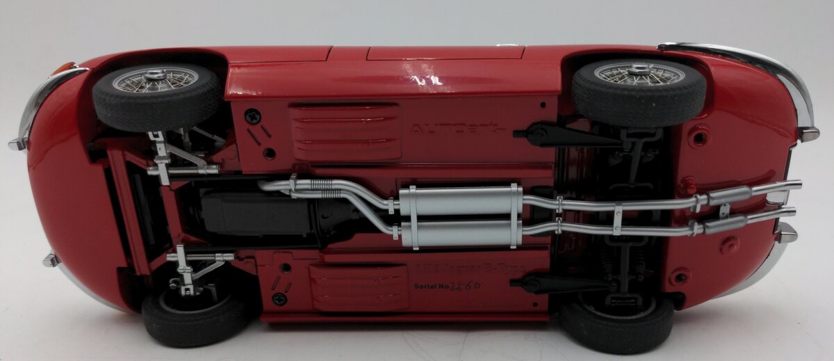 AutoArt 73601 1:18 Jaguar E-Type Roadster I 3.8 in Red w/ Wire-Spoke Wheels VG