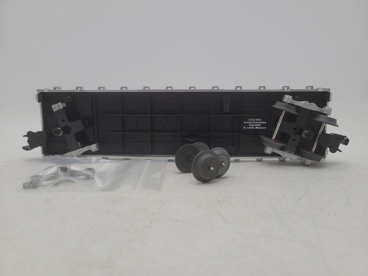 Lionel 6-52396 O Gauge LCCA MLR Frisco Flatcar With 2 Speeders VG/Box
