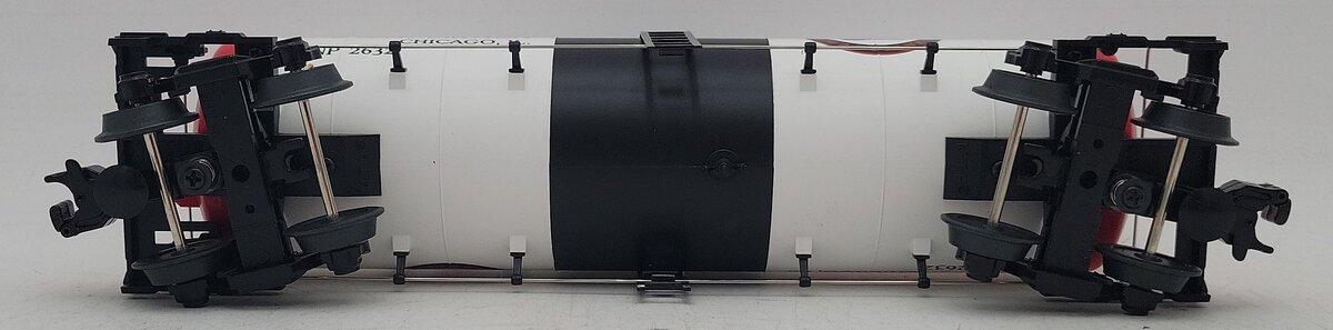 MTH 30-7382 O Gauge Red Hat Gasoline Tank Car #2632 LN/Box