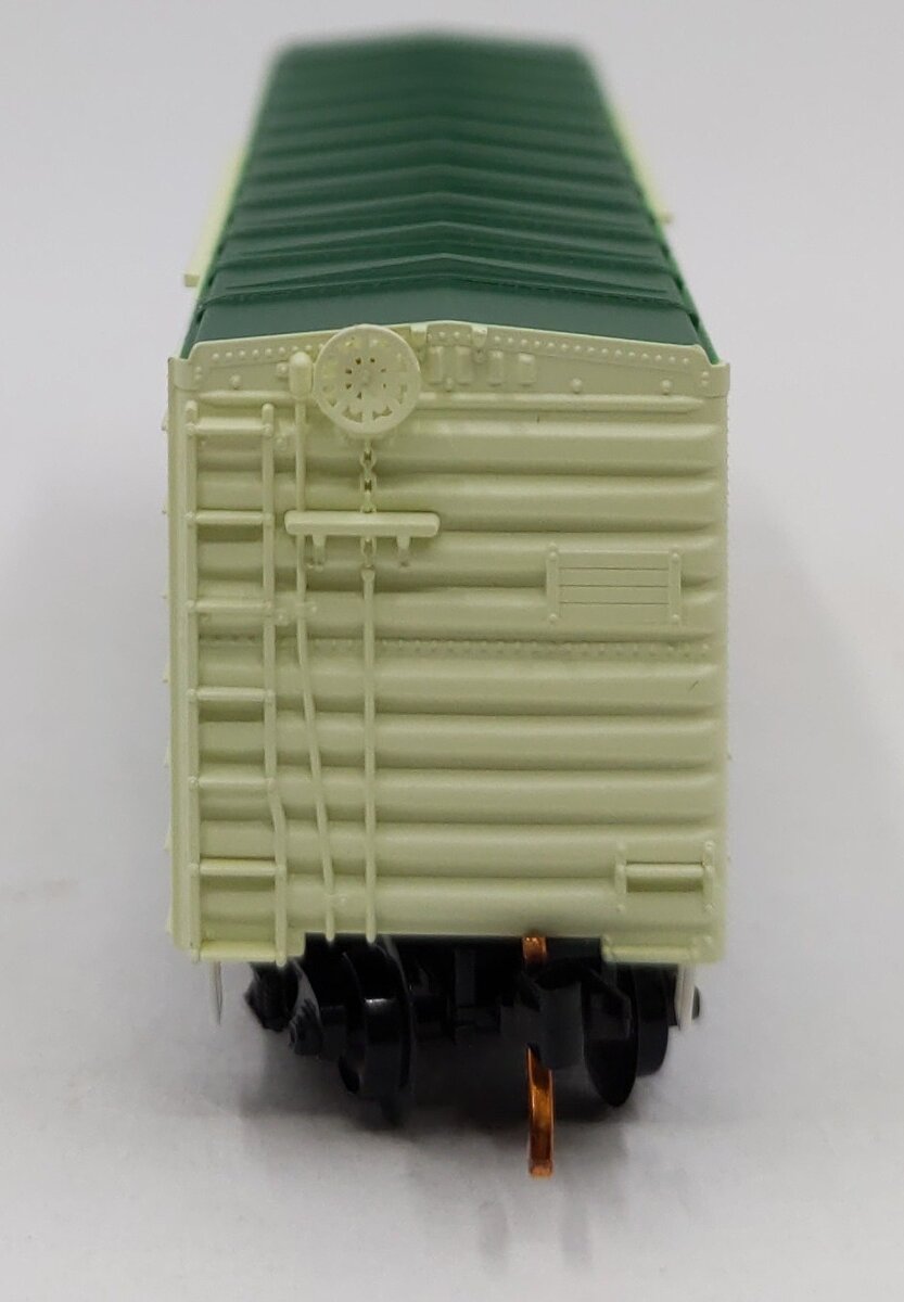 Micro-Trains 07400104 N James Madison 40' Plug Door Boxcar #1809-1817 w Ladders EX/Box