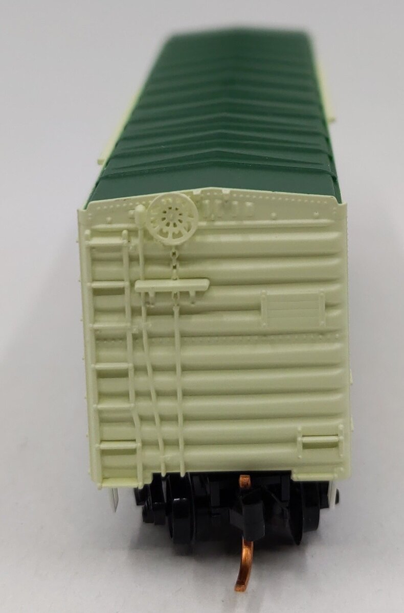 Micro-Trains 07400105 N James Monroe 40' Plug Door Boxcar #1817-1825 w Ladders EX/Box