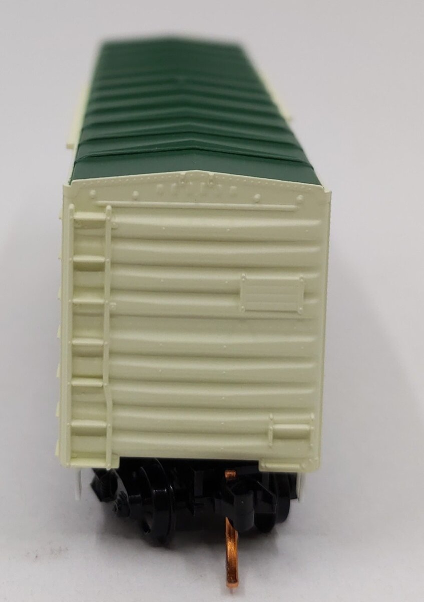 Micro-Trains 07400134 N Scale Andrew Johnson 40' Boxcar #1865-1869 w/Ladders EX/Box