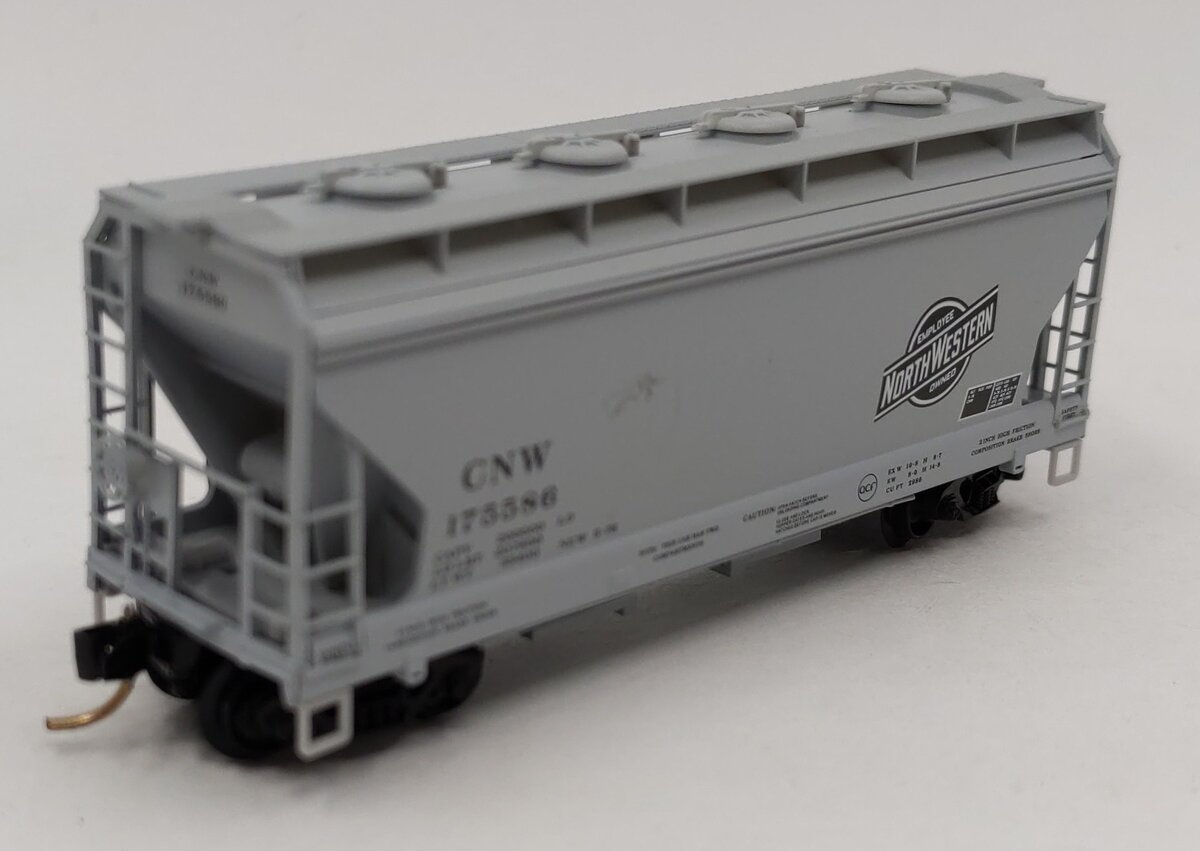 Micro-Trains 09200090 N CNW 2-Bay ACF Center Flow Covered Hopper #175586 LN/Box