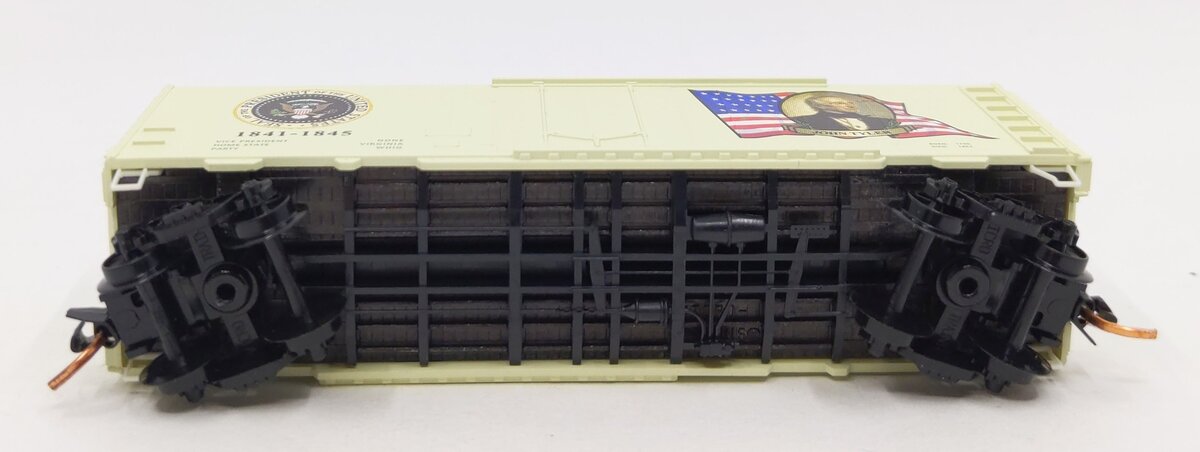 Micro-Trains 07400110 N John Tyler 40' Plug Door Boxcar #1841-1845 w/Ladders EX/Box