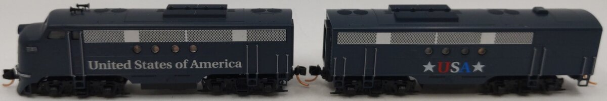Micro-Trains 98701501 N USA EMD FT Powered A/B Unit Diesel Locomotives EX