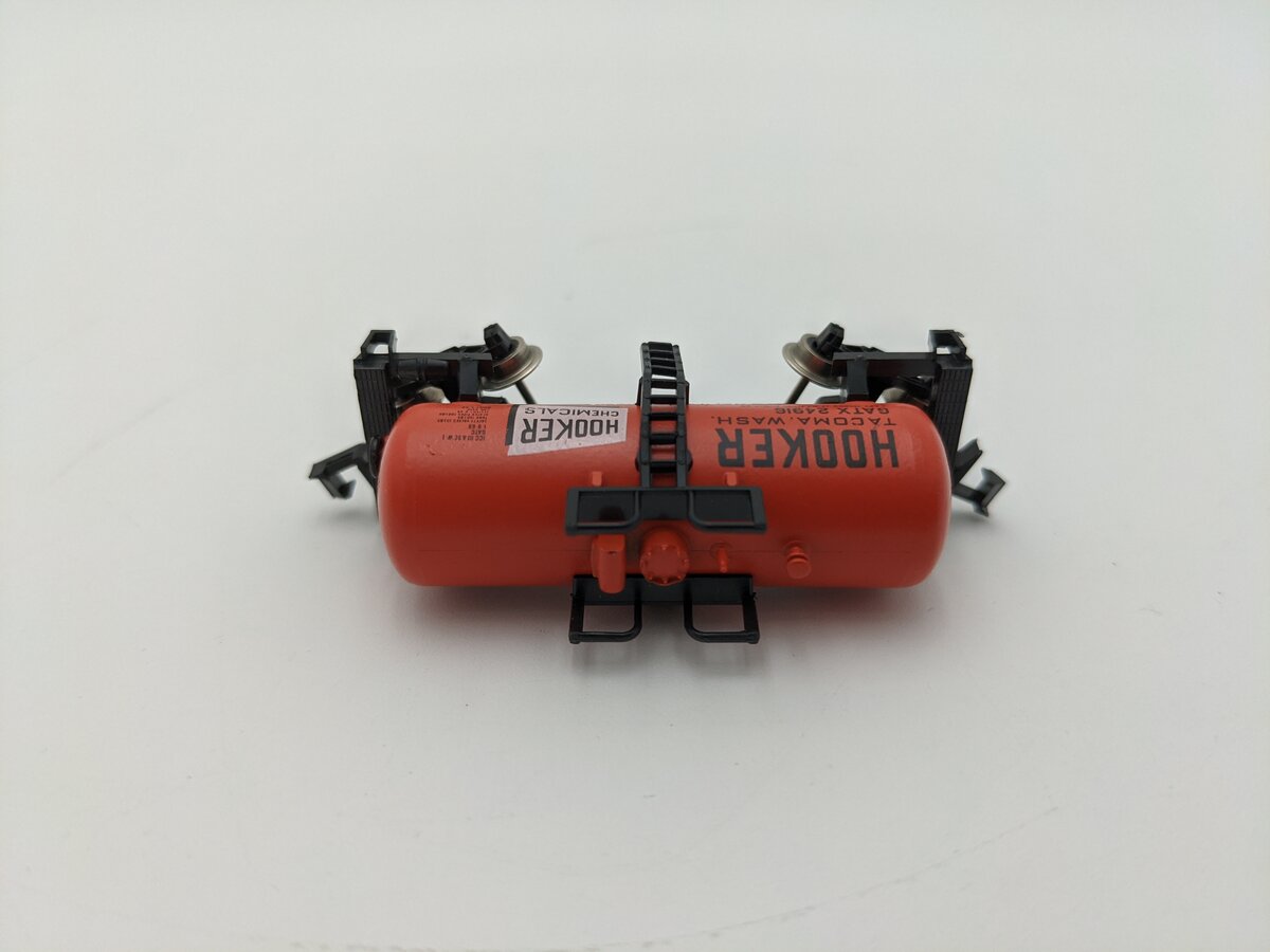 Atlas 3237 N Hooker Chemicals "Beercan" Tank Car #24916 EX/Box