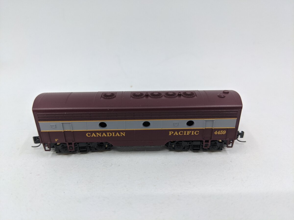 Micro-Trains 17012-2 Z Scale Canadian Pacific F7 B-Unit Dummy Locomotive #4459 EX/Box