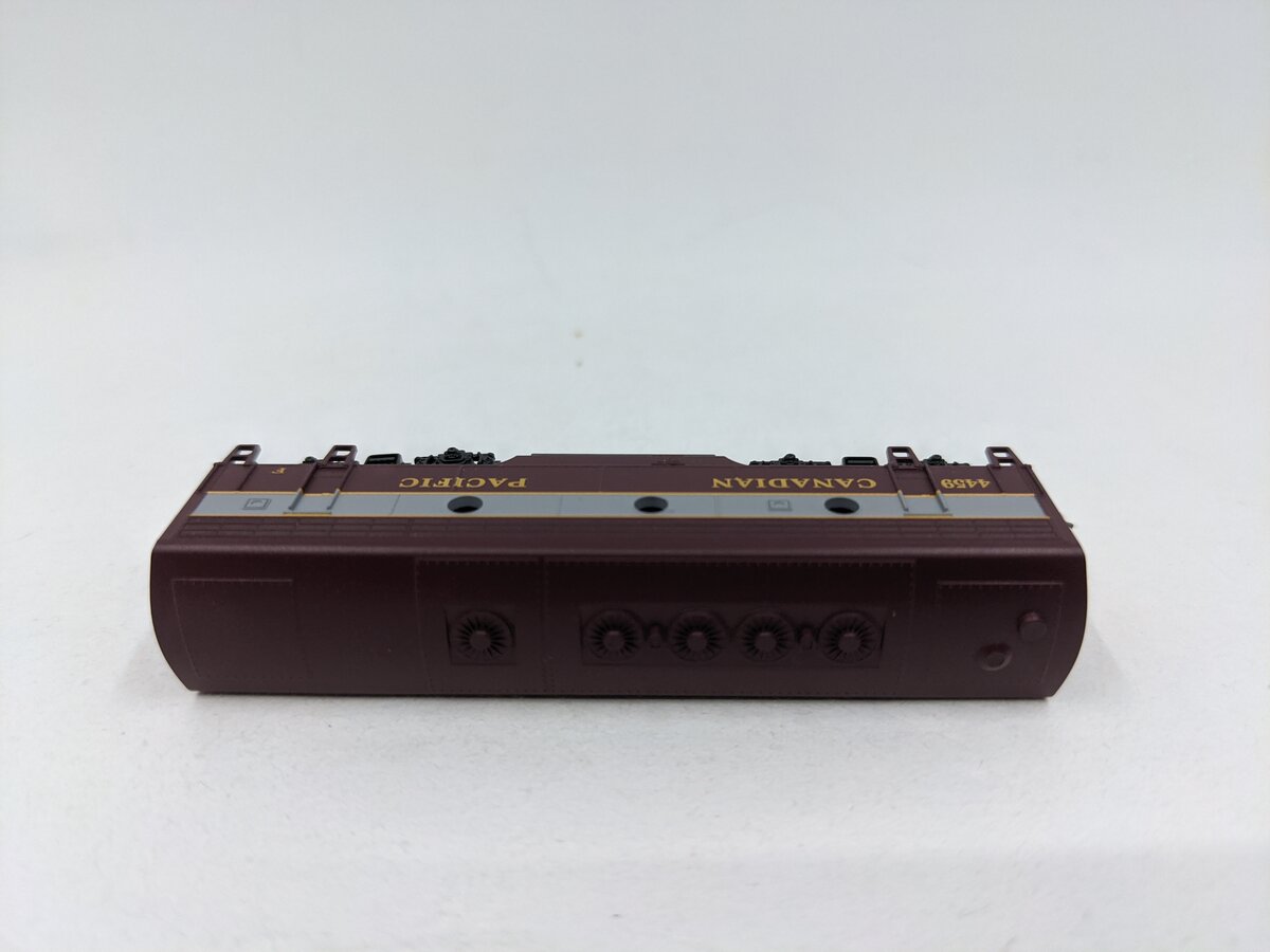 Micro-Trains 17012-2 Z Scale Canadian Pacific F7 B-Unit Dummy Locomotive #4459 EX/Box
