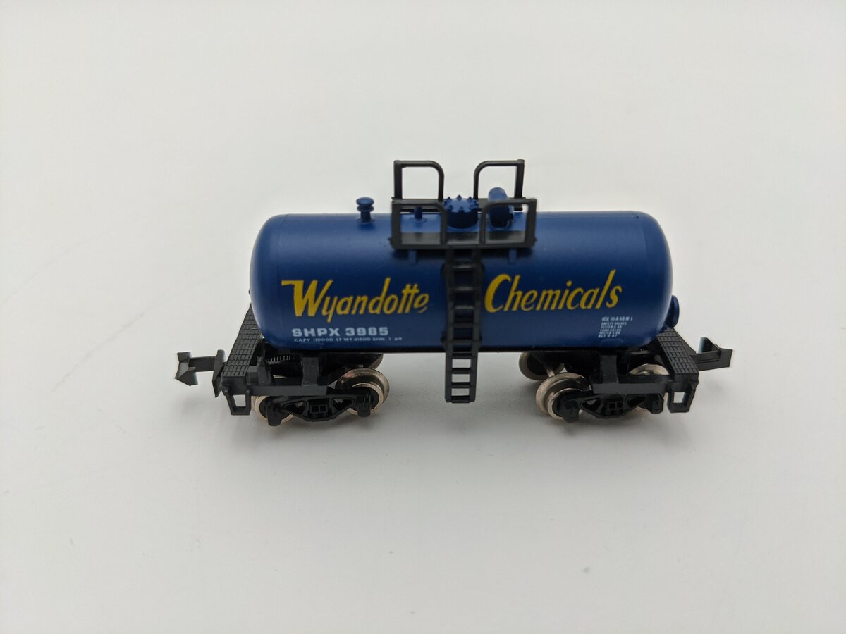 Atlas 3240 N Scale Wyandotte Tank Car EX/Box