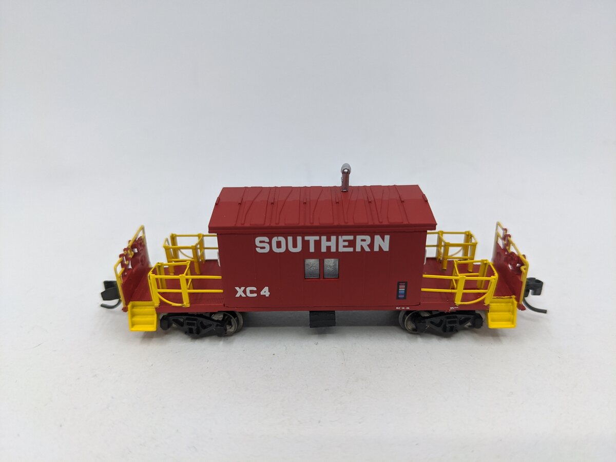Bluford Shops 24351 N Scale Southern Railway Transfer Caboose #XC 4
