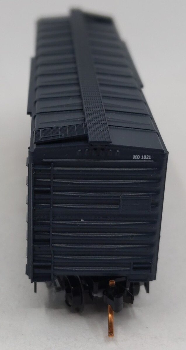 Micro-Trains 02100373 N Scale Missouri 40' Standard Plug Door Boxcar #1821 LN