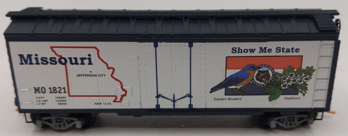 Micro-Trains 02100373 N Scale Missouri 40' Standard Plug Door Boxcar #1821 LN