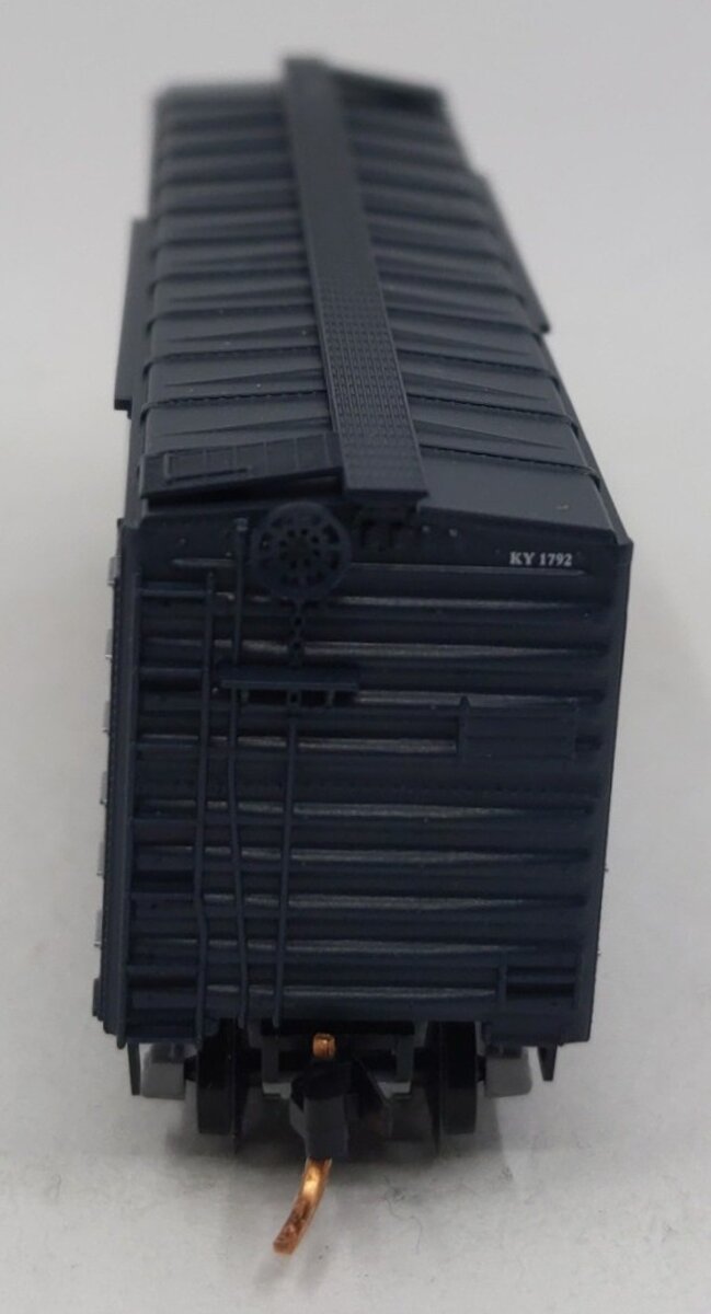 Micro-Trains 02100375 N Scale Kentucky Car 40' Plug Door Boxcar #1792 LN