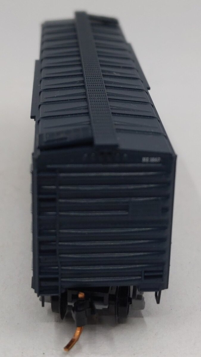 Micro-Trains 02100390 N Scale Nebraska 40' Standard Plug Door Boxcar #1867 LN