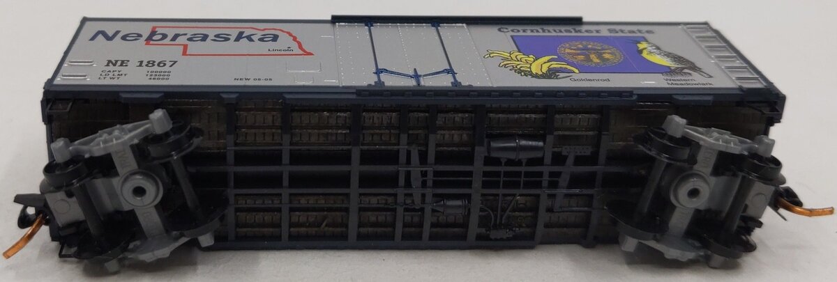 Micro-Trains 02100390 N Scale Nebraska 40' Standard Plug Door Boxcar #1867 LN