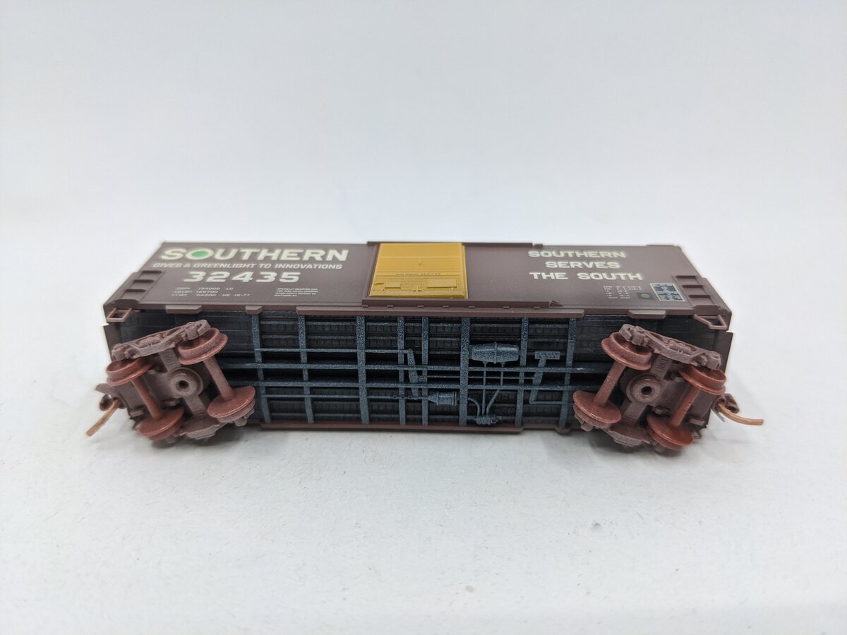 Micro-Trains N Scale Southern Bulk Commodity Boxcar #32435-Weathered LN/Box
