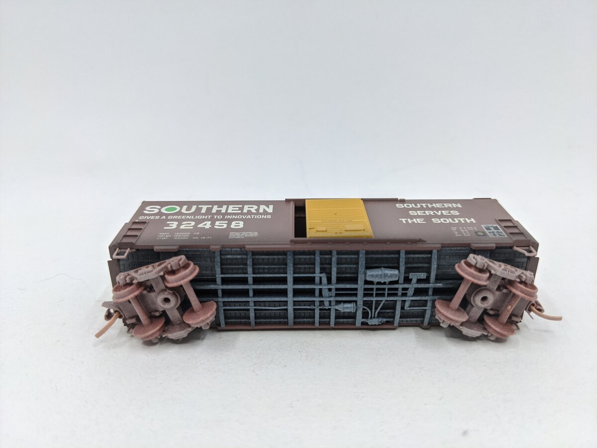 Micro-Trains N Scale Southern Bulk Commodity Boxcar #32458-Weathered LN/Box