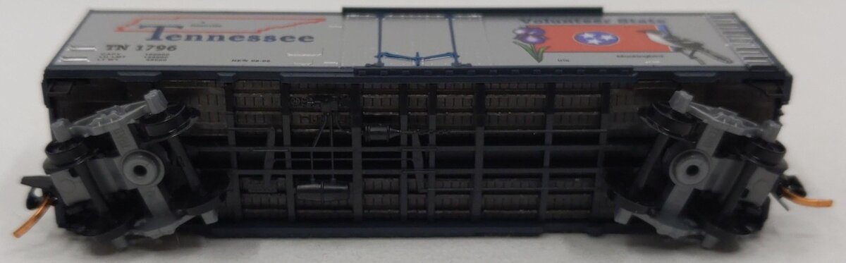 Micro-Trains 02100392 N Scale Tennessee 40' Standard Plug Door Boxcar #1796 LN