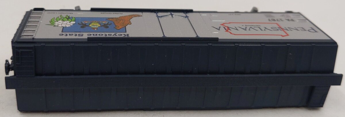 Micro-Trains 02100410 N Scale Pennsylvania State 40' Plug Door Boxcar #1787 LN