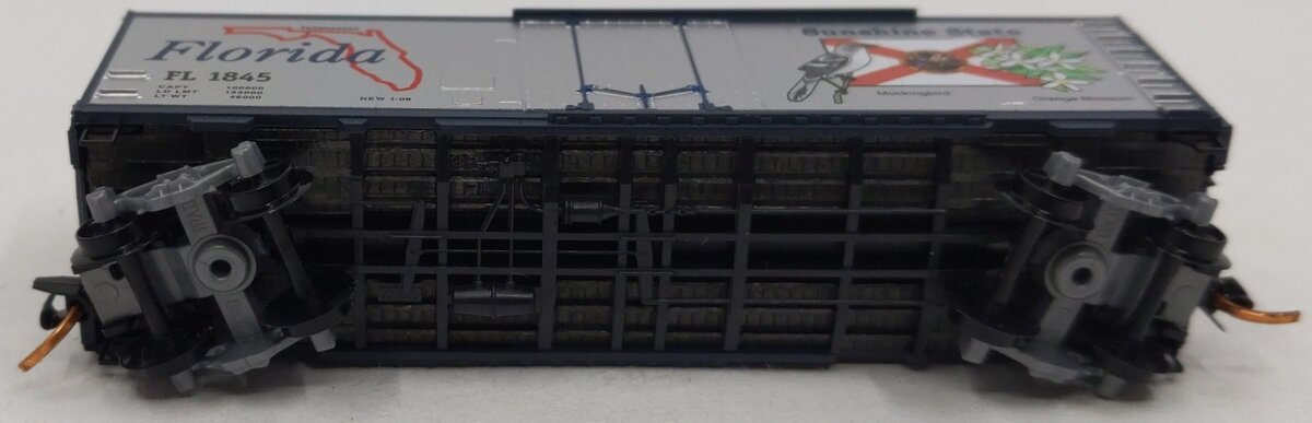 Micro-Trains 02100397 N Florida State Car 40' Standard Plug Door Boxcar #1845 LN