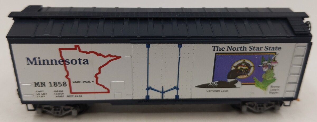 Micro-Trains 02100360 N Scale Minnesota 40' Standard Plug Door Boxcar #1858 LN