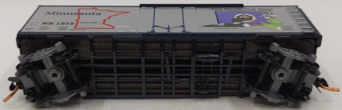 Micro-Trains 02100360 N Scale Minnesota 40' Standard Plug Door Boxcar #1858 LN