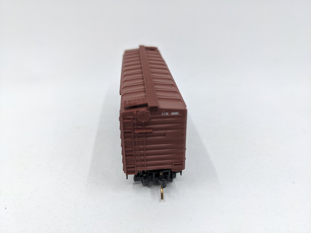 Micro-Trains 02300170 N Scale Grand Trunk Western 40' Double Door Boxcar #585881 EX/Box