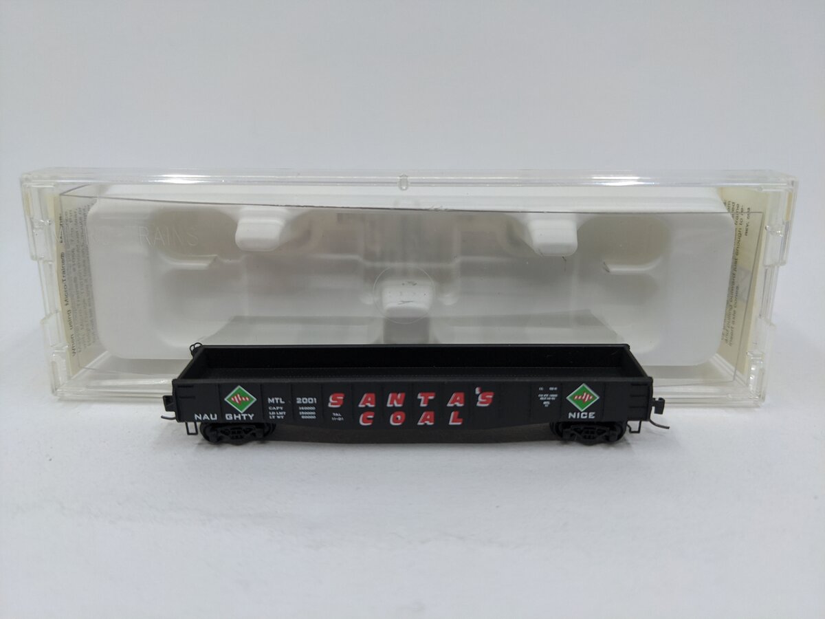 Micro-Trains 13103-2 Z Scale Holiday Car Santa's Coal 50' Gondola #2001 EX/Box