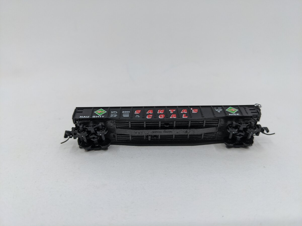 Micro-Trains 13103-2 Z Scale Holiday Car Santa's Coal 50' Gondola #2001 EX/Box