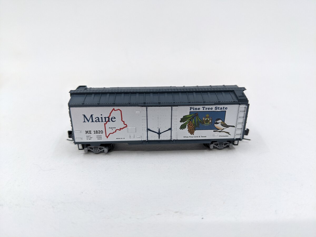 Micro-Trains 50200521 Z Maine State Car 40' Plug Door Box Car #1820 EX ...