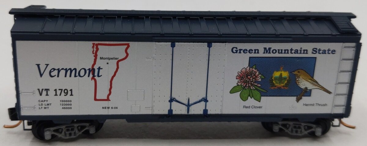Micro-Trains 02100402 N Scale Vermont State 40' Standard Plug Door Boxcar #1791 LN