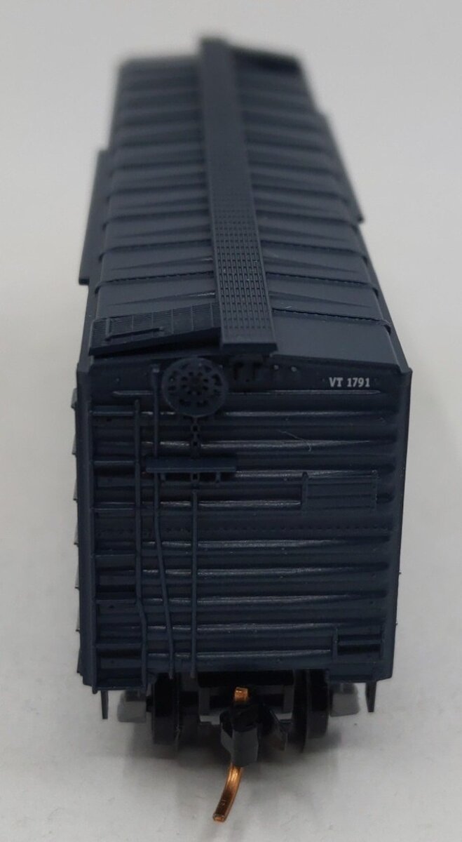 Micro-Trains 02100402 N Scale Vermont State 40' Standard Plug Door Boxcar #1791 LN