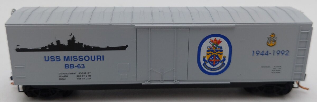 Micro-Trains 03800401 N Navy Series U.S.S Missouri 50' Standard Boxcar #BB-63 LN