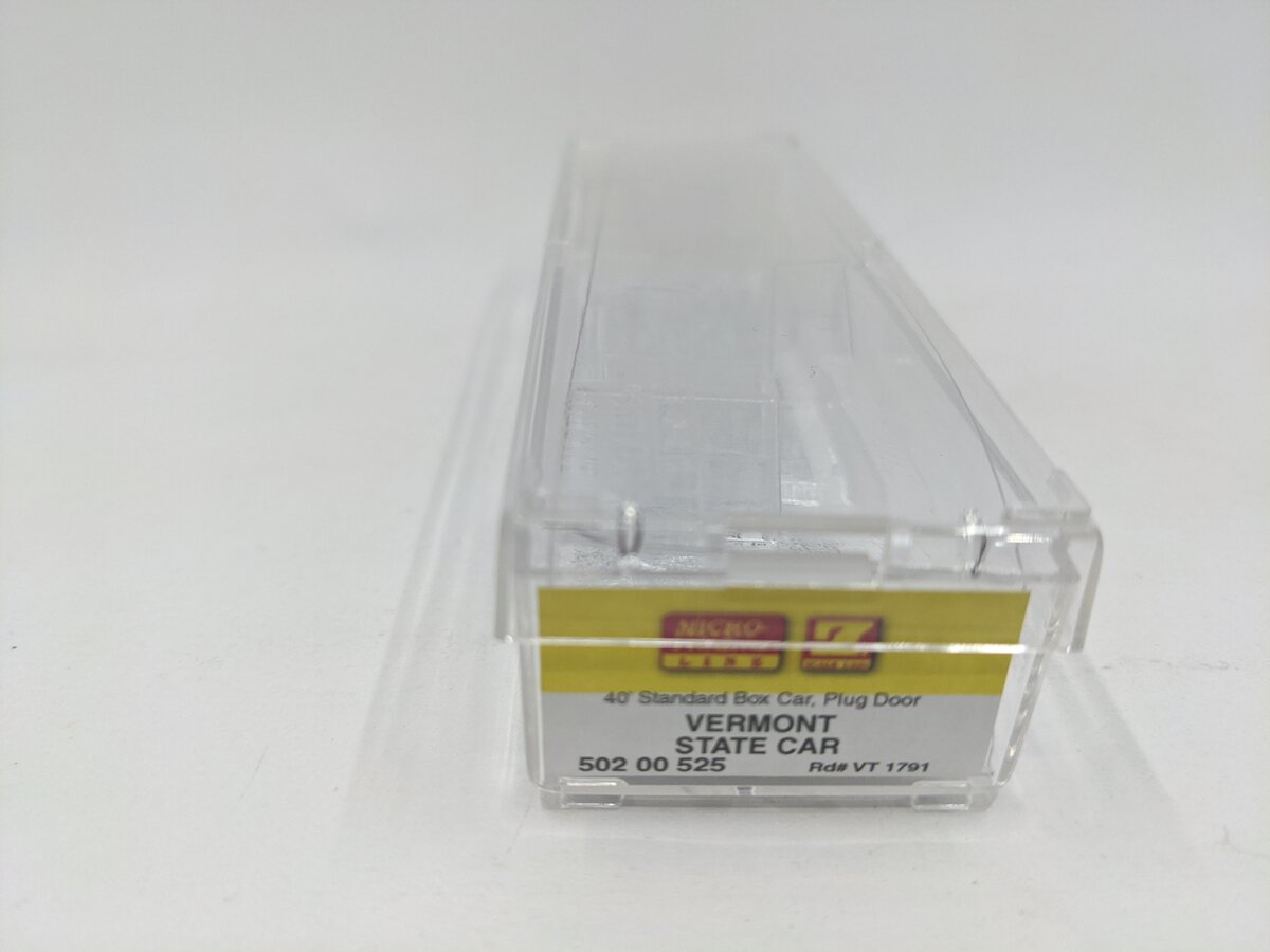 Micro-Trains 50200525 Z Scale Vermont 40' Standard Plug Door Box Car ...