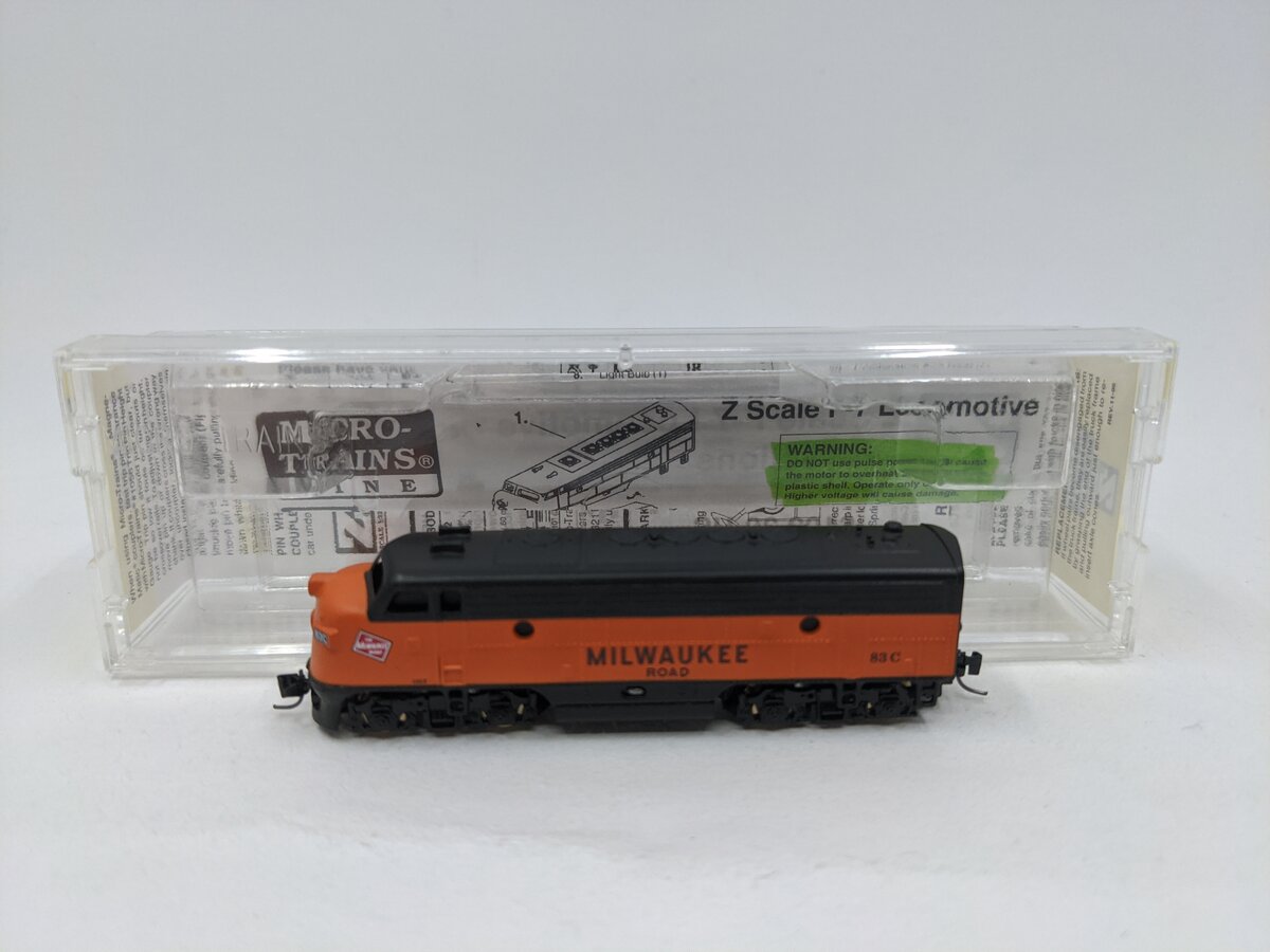 Micro-Trains 14014-2 Z Scale The Milwaukee Road F7 Locomotive #83C EX/Box