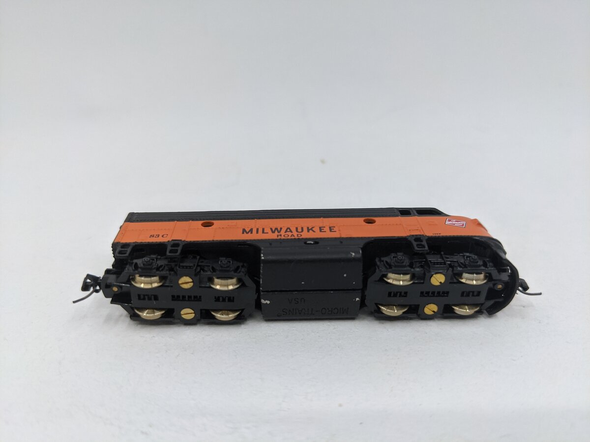 Micro-Trains 14014-2 Z Scale The Milwaukee Road F7 Locomotive #83C EX/Box