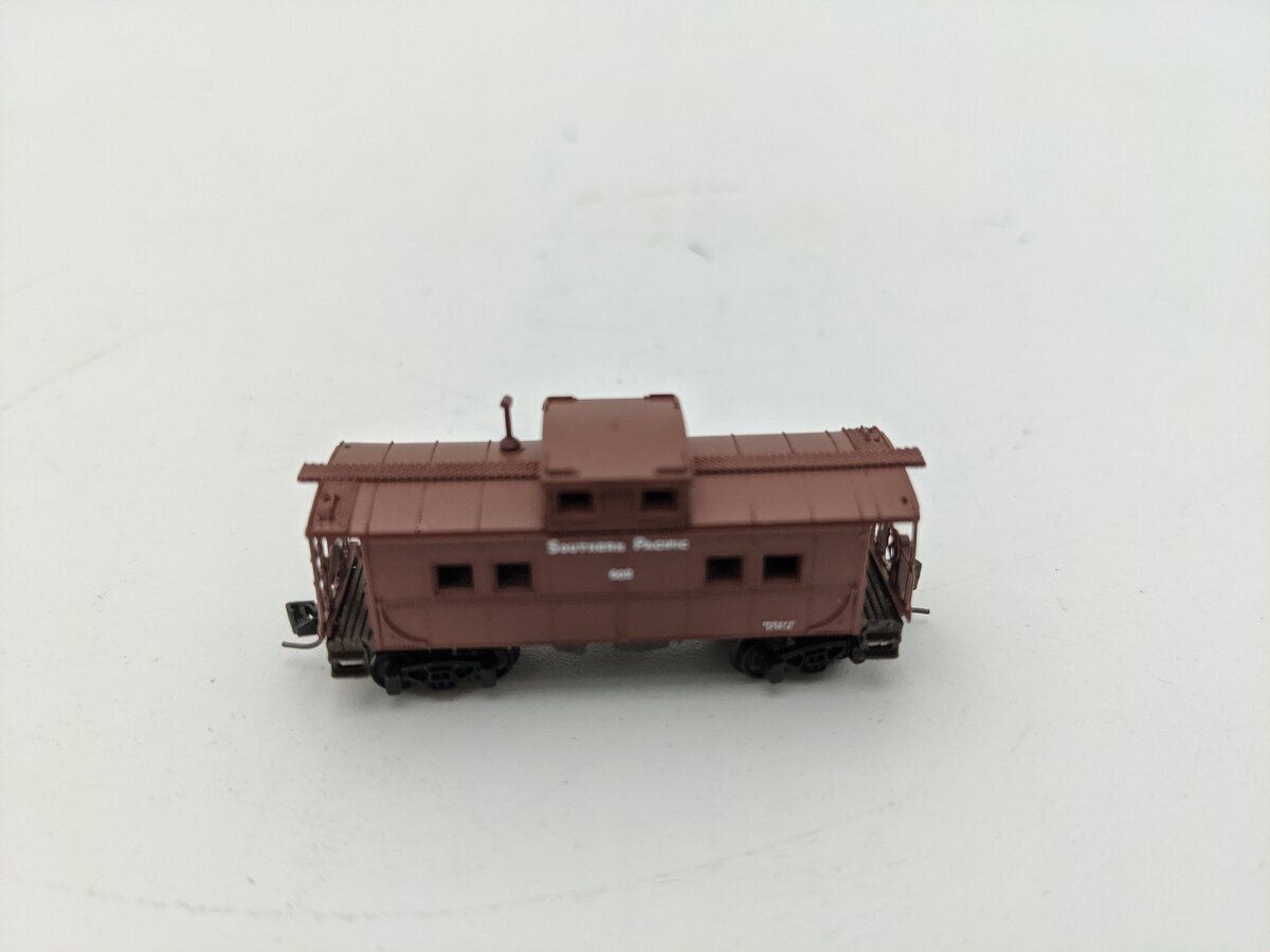 Micro-Trains 14711-2 Z Scale Southern Pacific Caboose #602 EX/Box