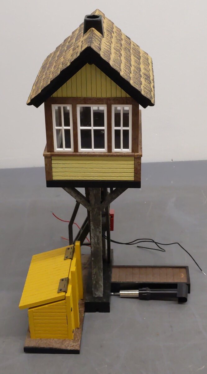 Aristo-Craft ART-7109 G Scale Elevated Switch Tower EX/Box
