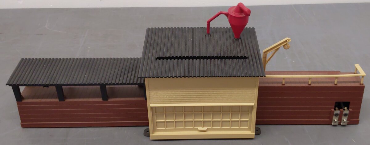 Lionel 6-12873 O Operating Sawmill with Brown Base EX/Box