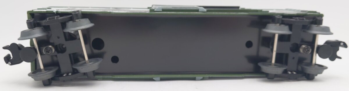 Lionel 1938220 O Gauge US Army WWII Sherman Tank Boxcar EX/Box
