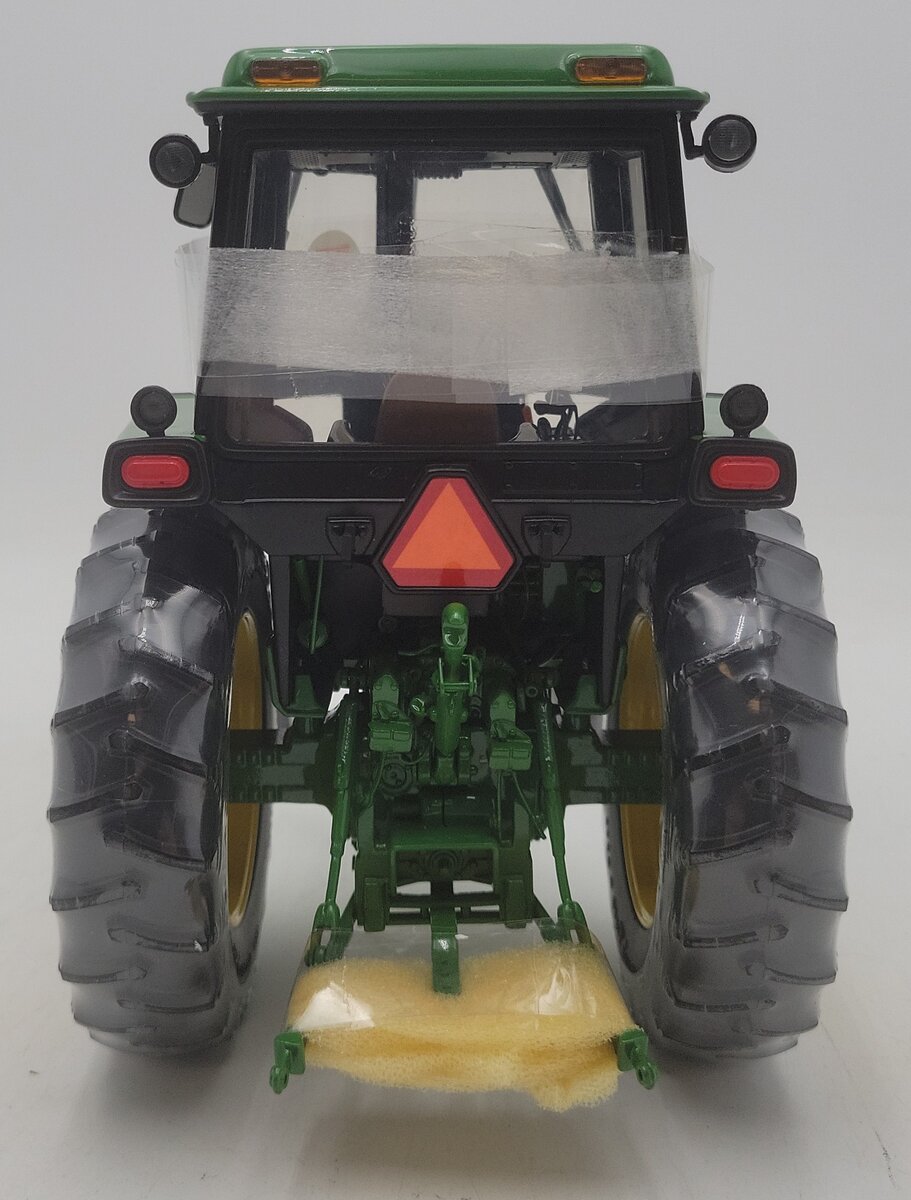 Precision Classics 15700 1:16 Scale Diecast 4440 John Deere Tractor EX/Box