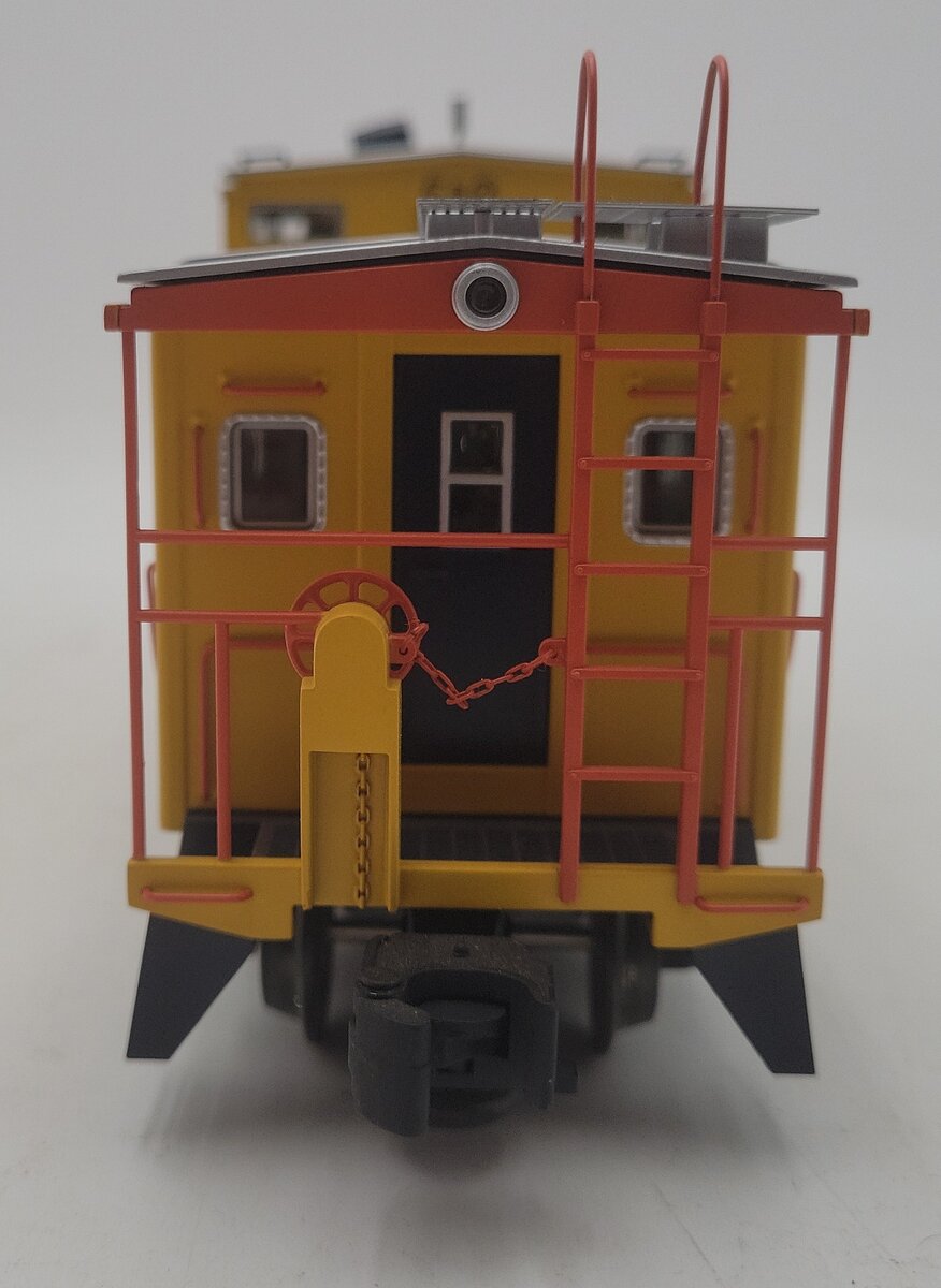 Lionel 6-17639 O Gauge Chessie System Extended Vision Smoking Caboose #3322 EX/Box