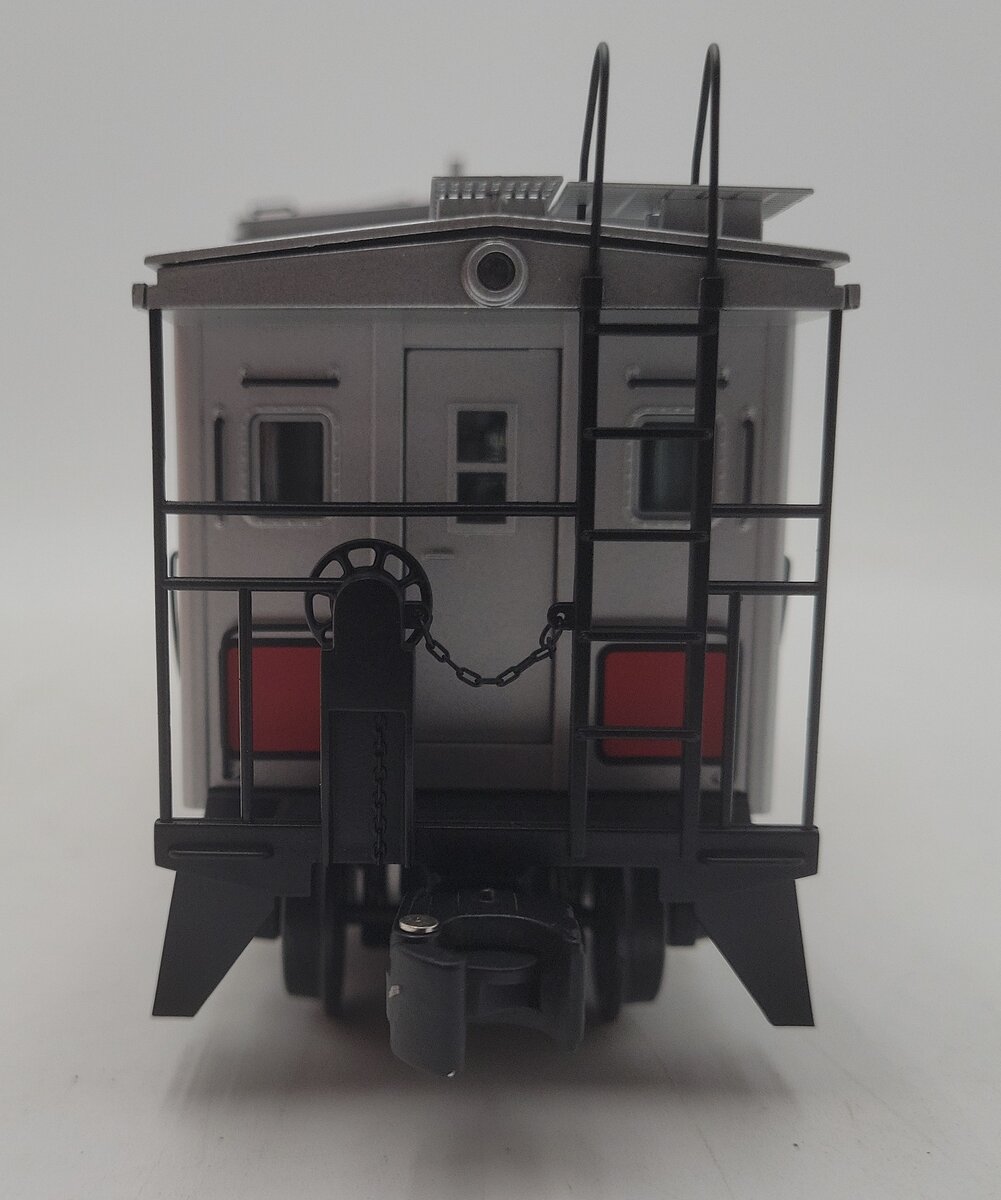Lionel 6-17658 O Gauge Burlington Lighted Extended Vision Caboose #13611 EX/Box