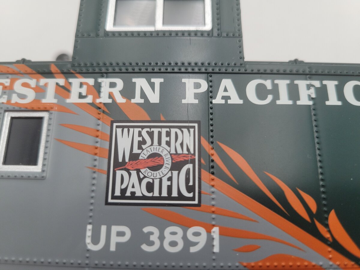 Lionel 6-27619 O Gauge Western Pacific U.P. Heritage CA-4 Caboose #3891 EX/Box