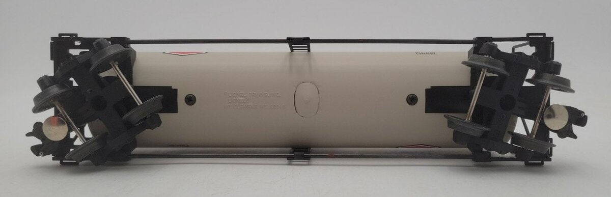 Lionel 6-17901 O Gauge Chevron Uni-body Tank Car VG/Box