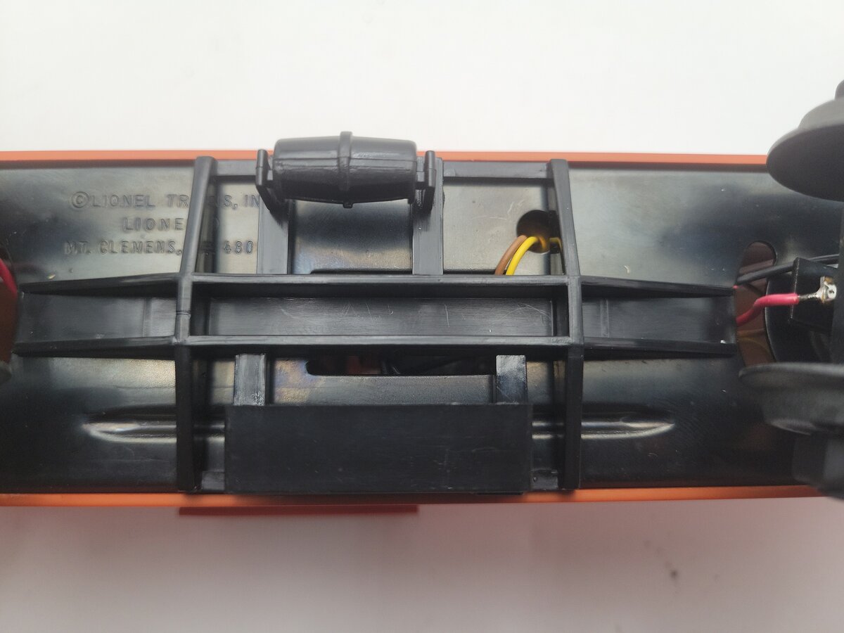 Lionel 6-19716 O Gauge Illinois Central Extended Vision Caboose #9405 EX/Box